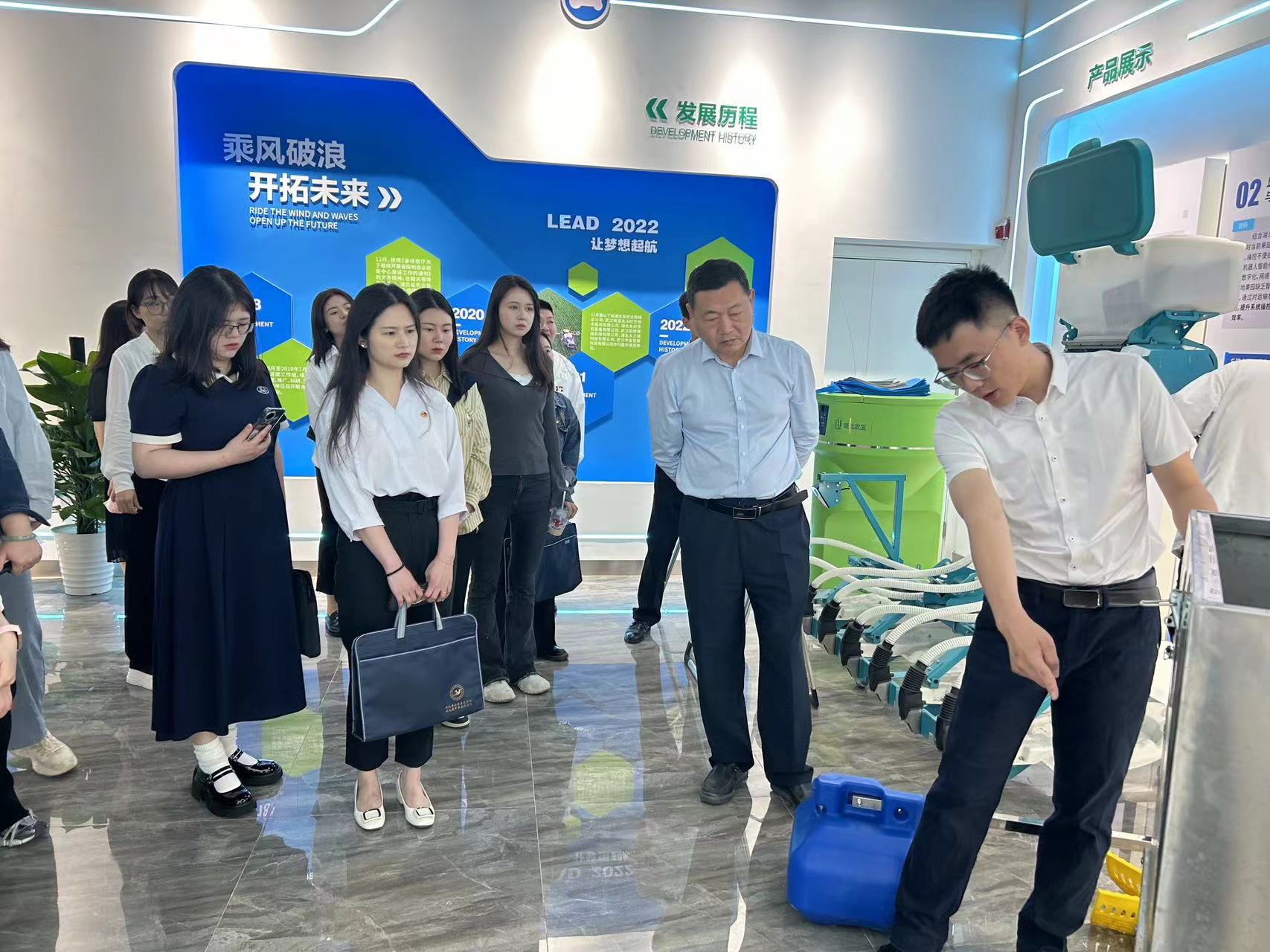 ��yun�����������