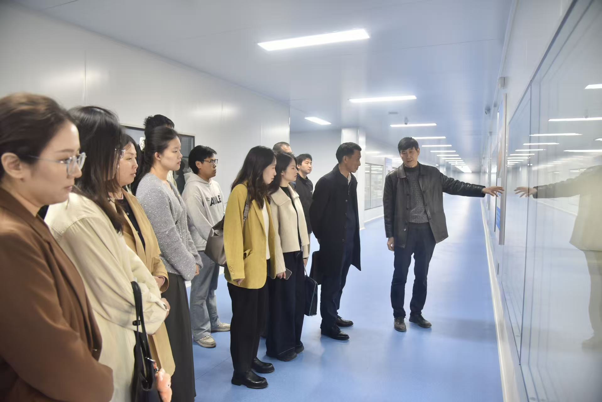 ��yun�����������